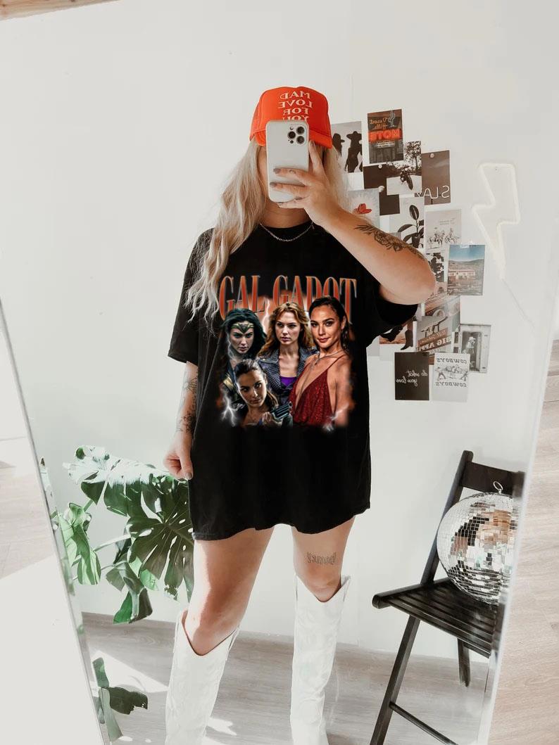 3552960_limited gal gadot vintage t-shirt gift for women and man unisex t-shir_bhhh_jpg